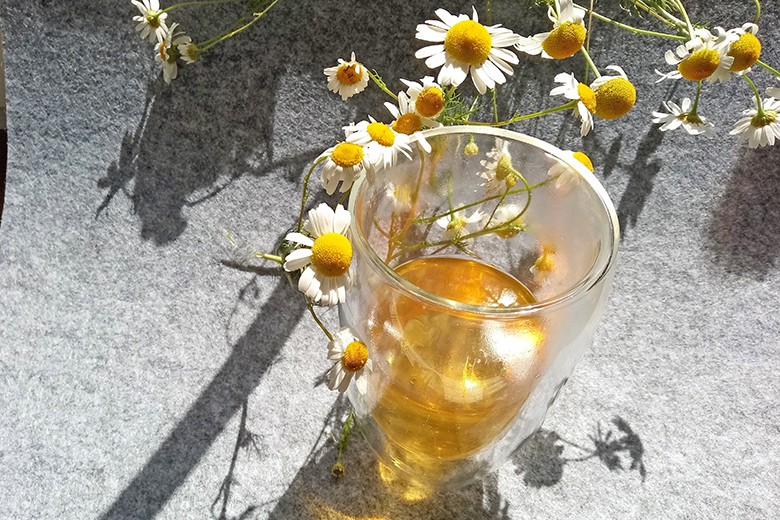 Kamillentee mit Honig