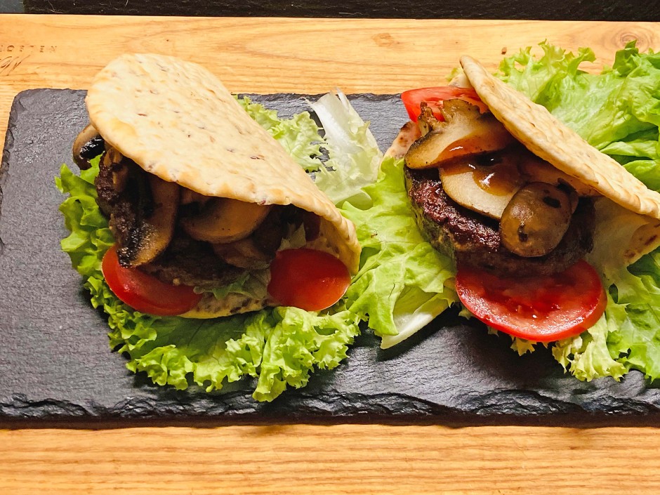 Rinderlaibchen im Fladenbrot