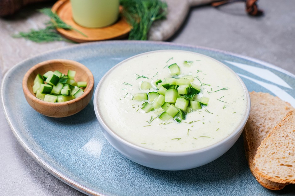 Warme Gurkensuppe