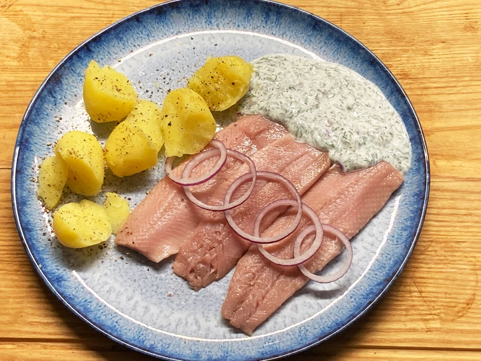 Matjesfilets in Dillobers-So&szlig;e