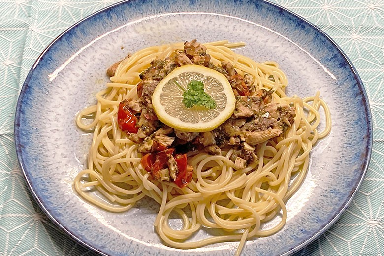 Spaghetti mit Zitronen-Sardinensoße