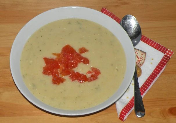 Schnelle Basilikum-Kartoffelsuppe