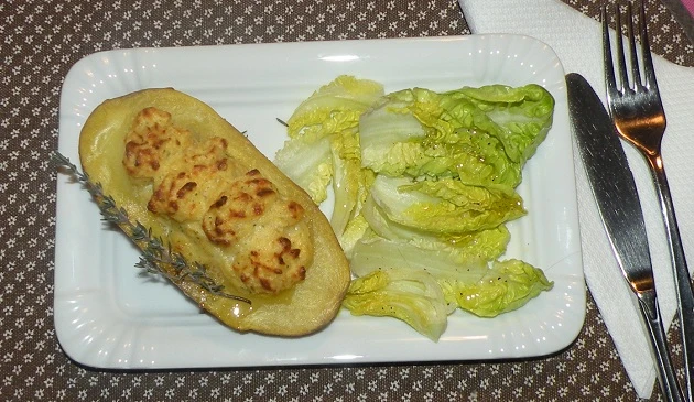 Herzhaft gef&uuml;llte Kr&auml;uterkartoffeln