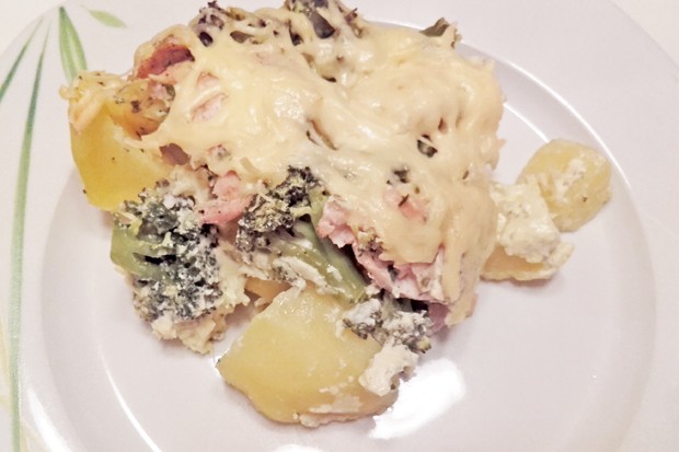 Kartoffel-Brokkoli-Gratin mit Lachs