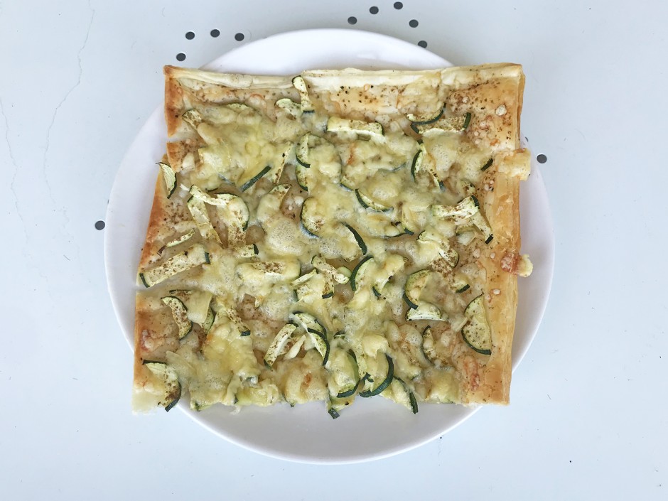 Blätterteig-Pizza mit Zucchini