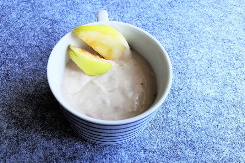 Schokojoghurt mit Klarapfel