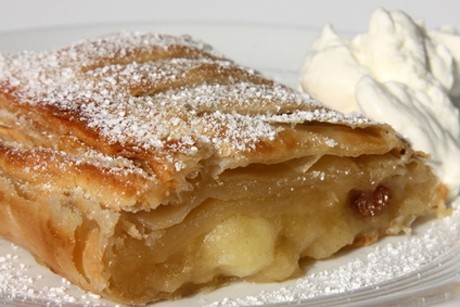 Wiener Apfelstrudel