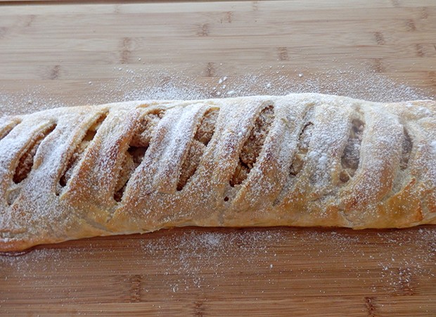 Wiener Apfelstrudel