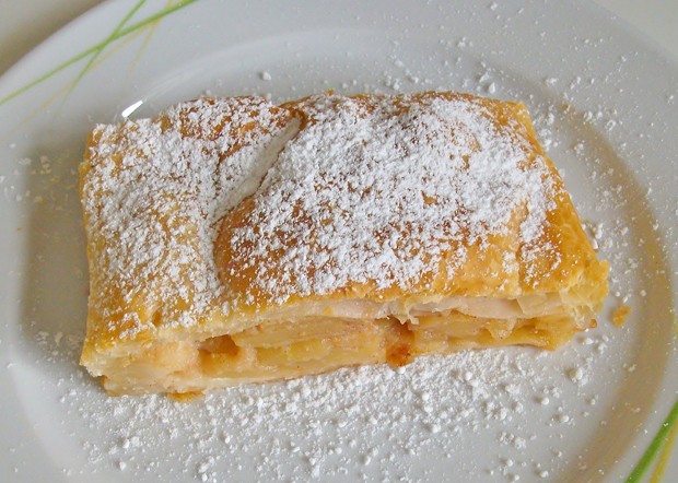 Wiener Apfelstrudel