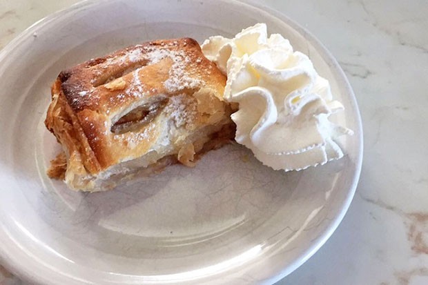 Wiener Apfelstrudel