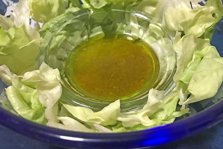 Zitronen-Pfeffer-Salatdressing