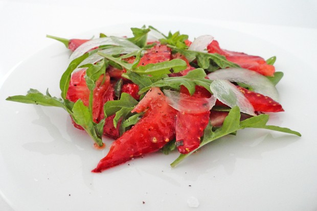 Rucola-Erdbeer-Salat