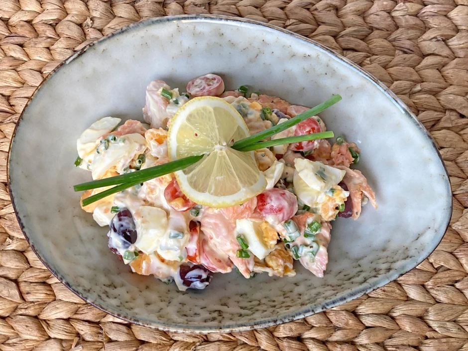 Eiersalat mit Lachsforelle
