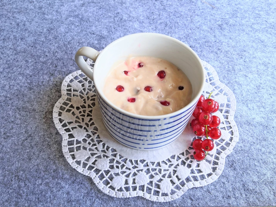 Ribiseljoghurt