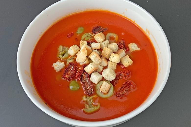 Tomaten-Sambuca-Suppe