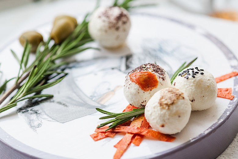 Labneh-Frischkäsebällchen)