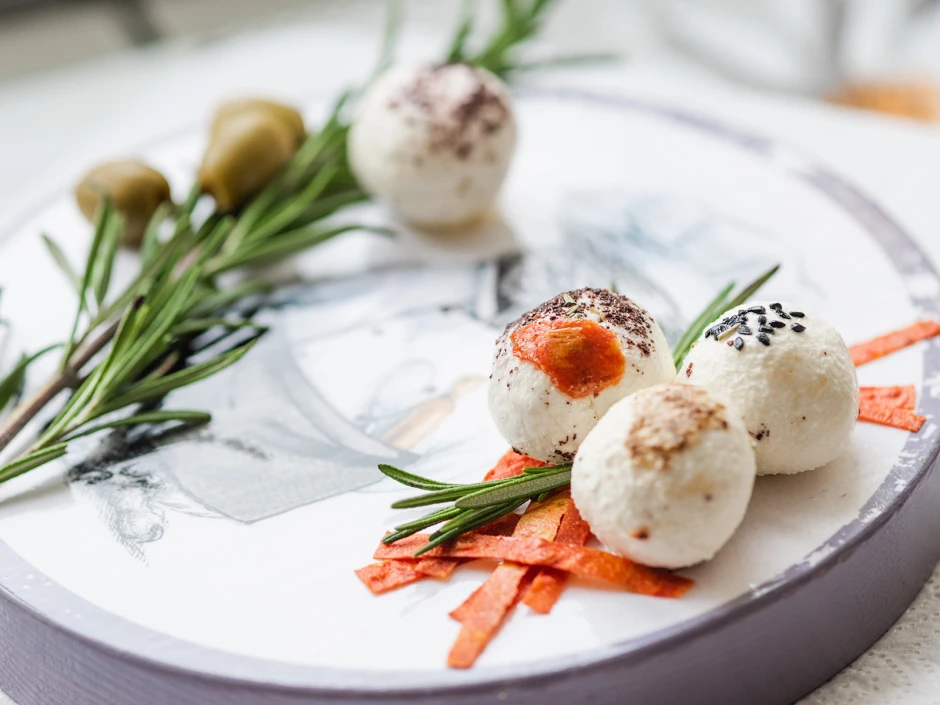 Labneh-Frischkäsebällchen)