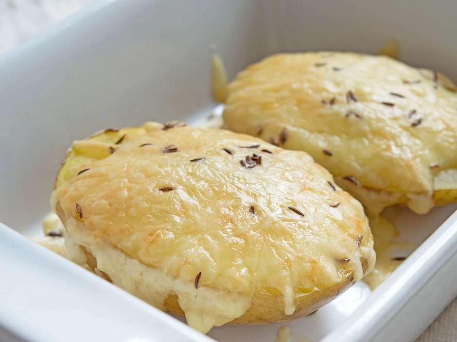 Kartoffel mit Kümmelkäse