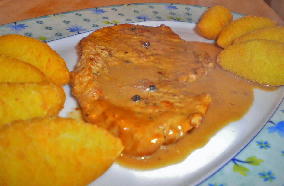 Naturschnitzerl in grüner Pfeffersauce