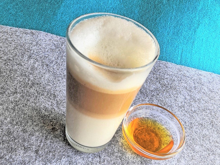 Kaffee mit Honig