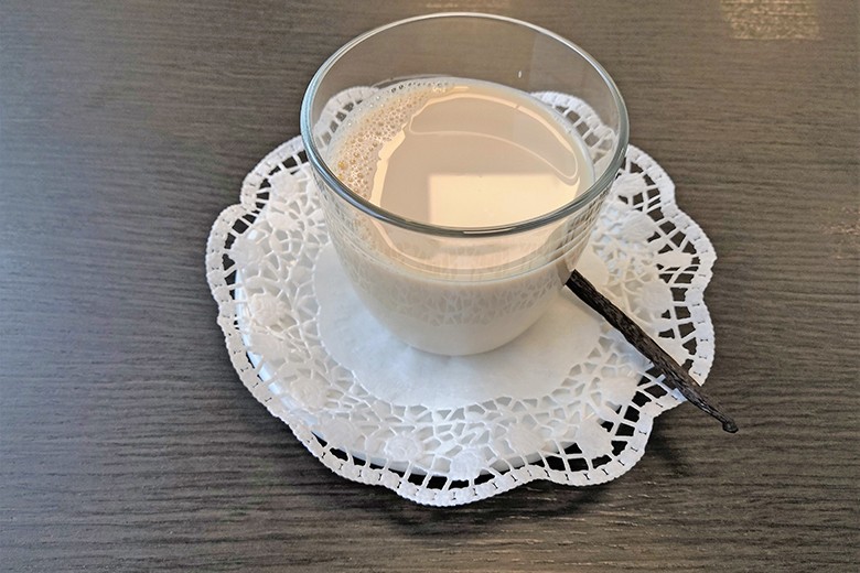 Kaffeemilch mit Vanille, vegan