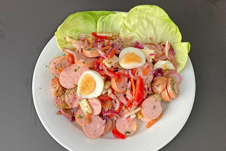 Wurstsalat mit Rohkost