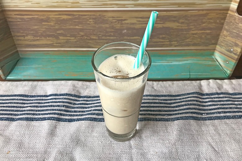 Veganes Bananen-Apfel-Shake