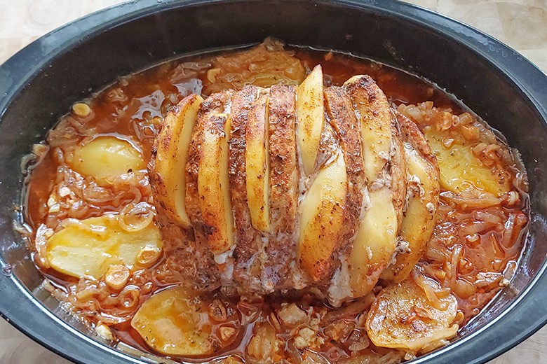 Schweinskarree mit Erdäpfeln gefüllt