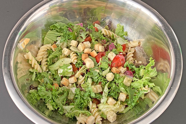 Grüner Nudelsalat