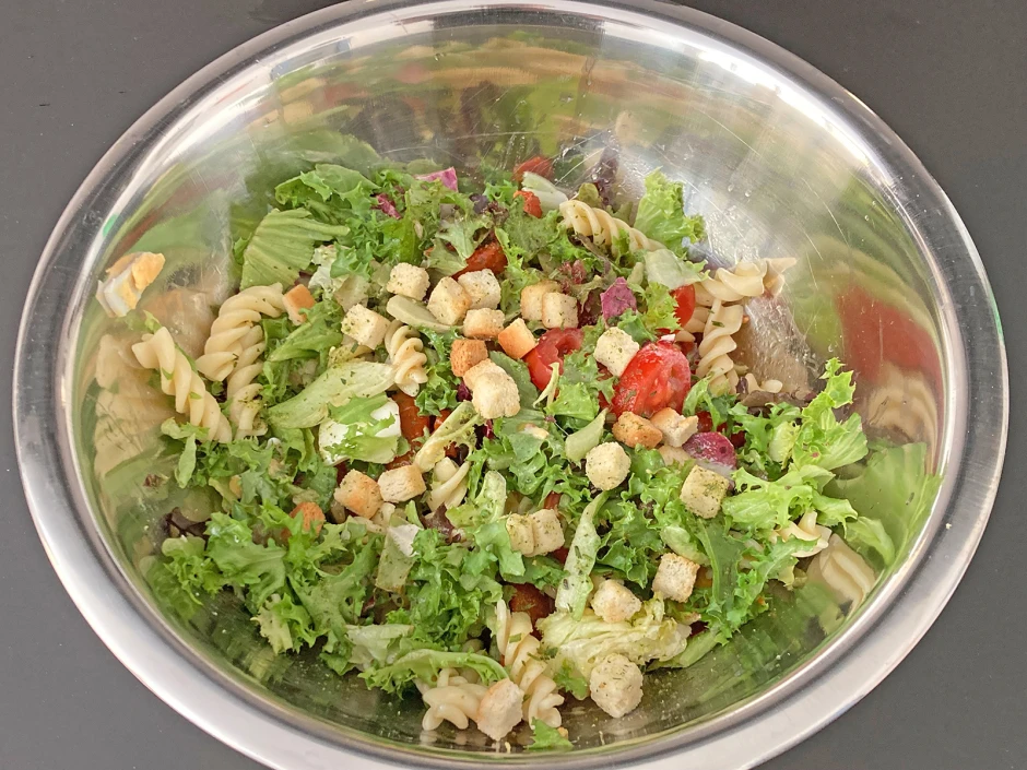 Gr&uuml;ner Nudelsalat