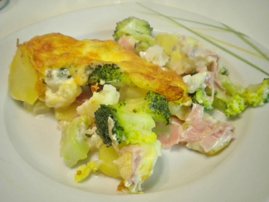 Brokkoli- Karfiol Auflauf mit Schimmelk&auml;se