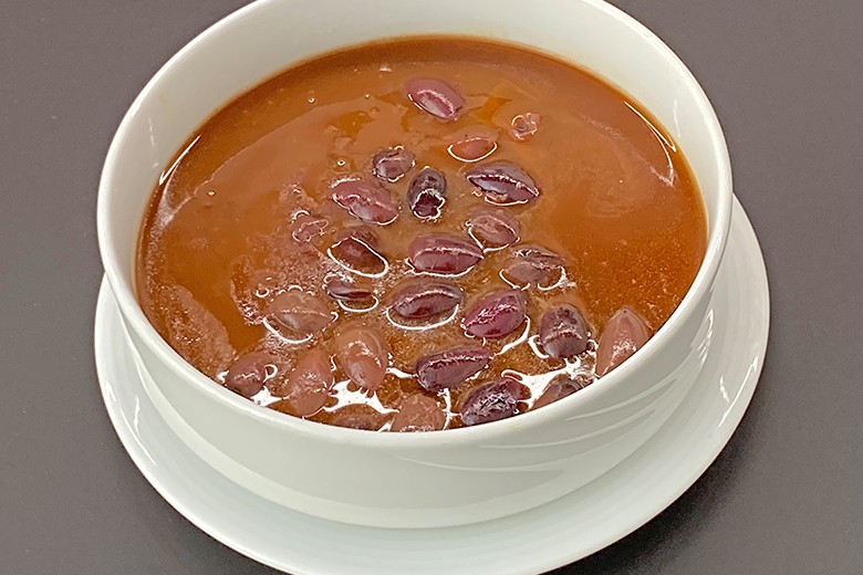 Tomaten-Olivensuppe