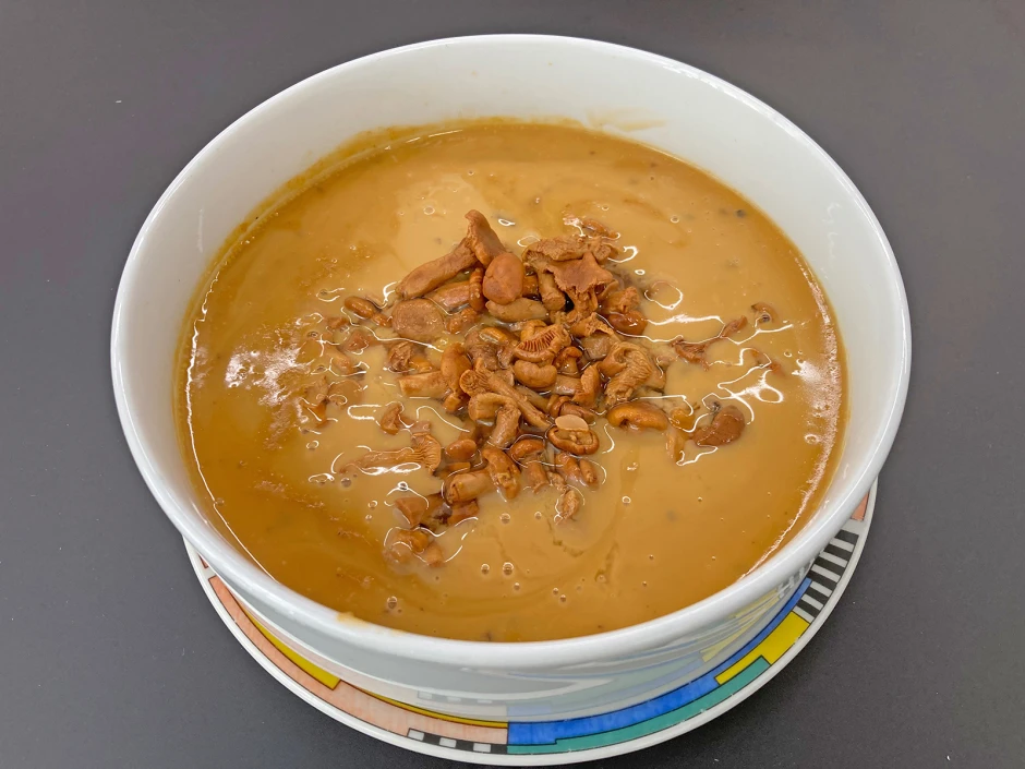 Cremige Eierschwammerlsuppe