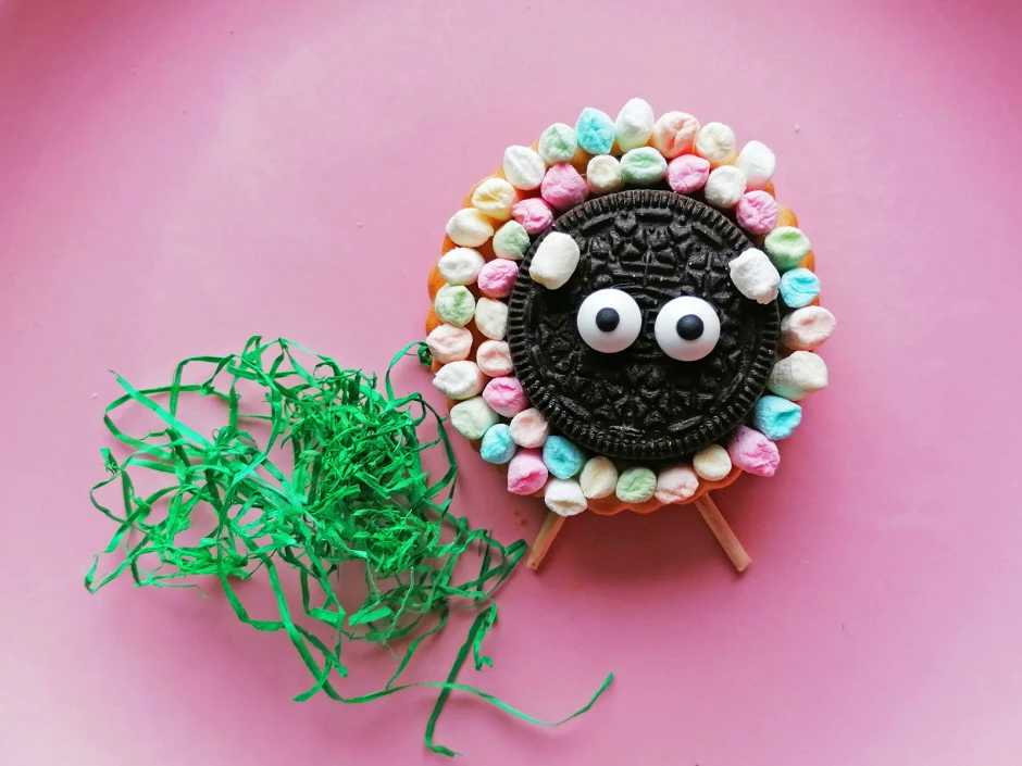 Bunte Marshmallow Keks Schafe