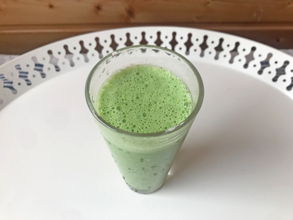 Würzige Spinat-Buttermilch