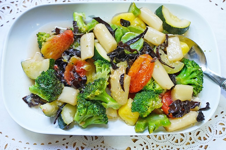 Cap Cay mit Pilzen, Spargel und Brokkoli