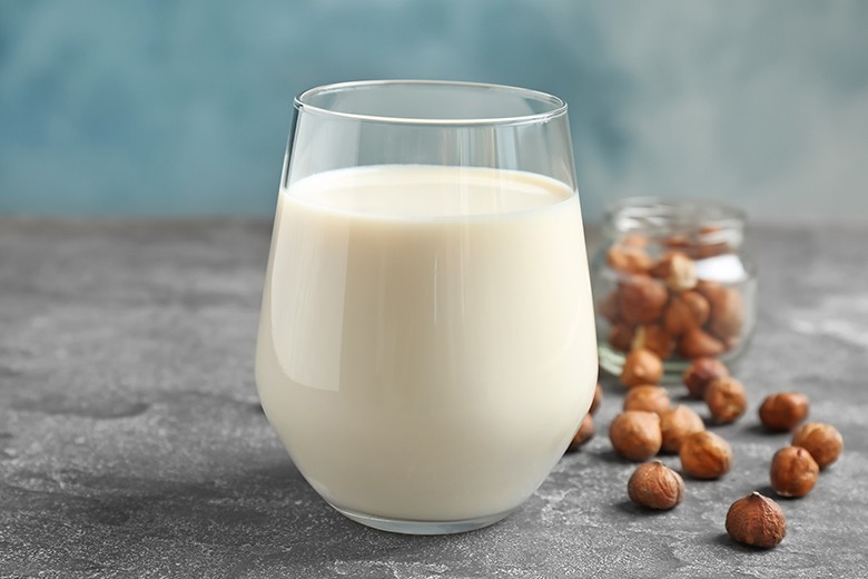 Haselnussmilch