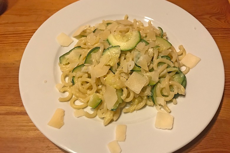 One-Pot-Pasta mit Zucchini