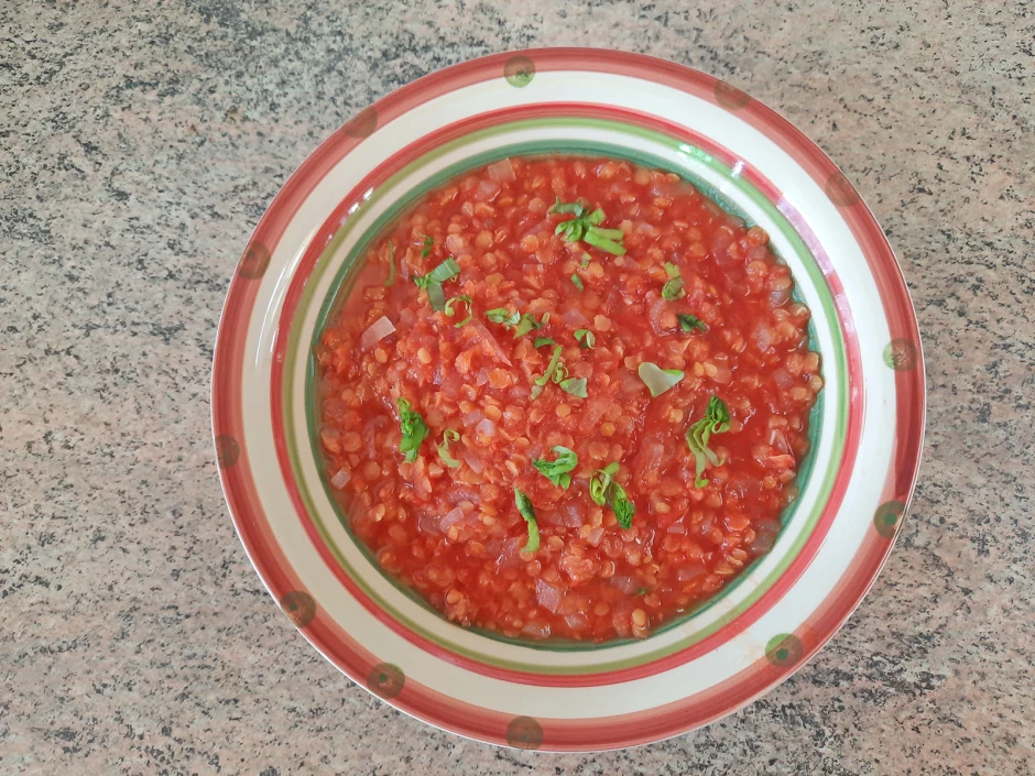 Tomaten-Linsen-Suppe