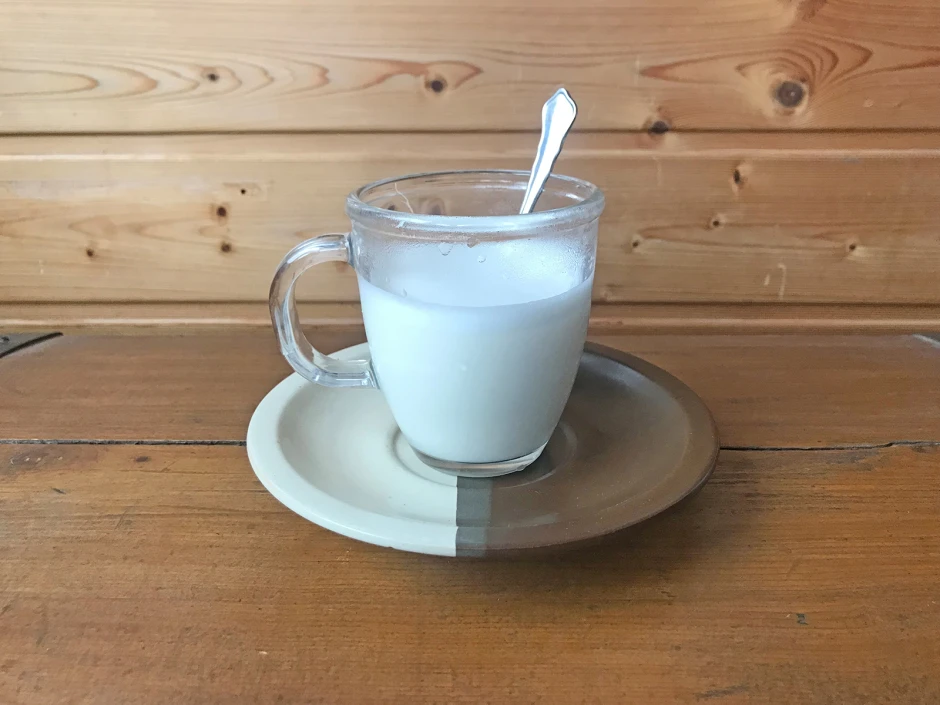 Heiße Mandelmilch