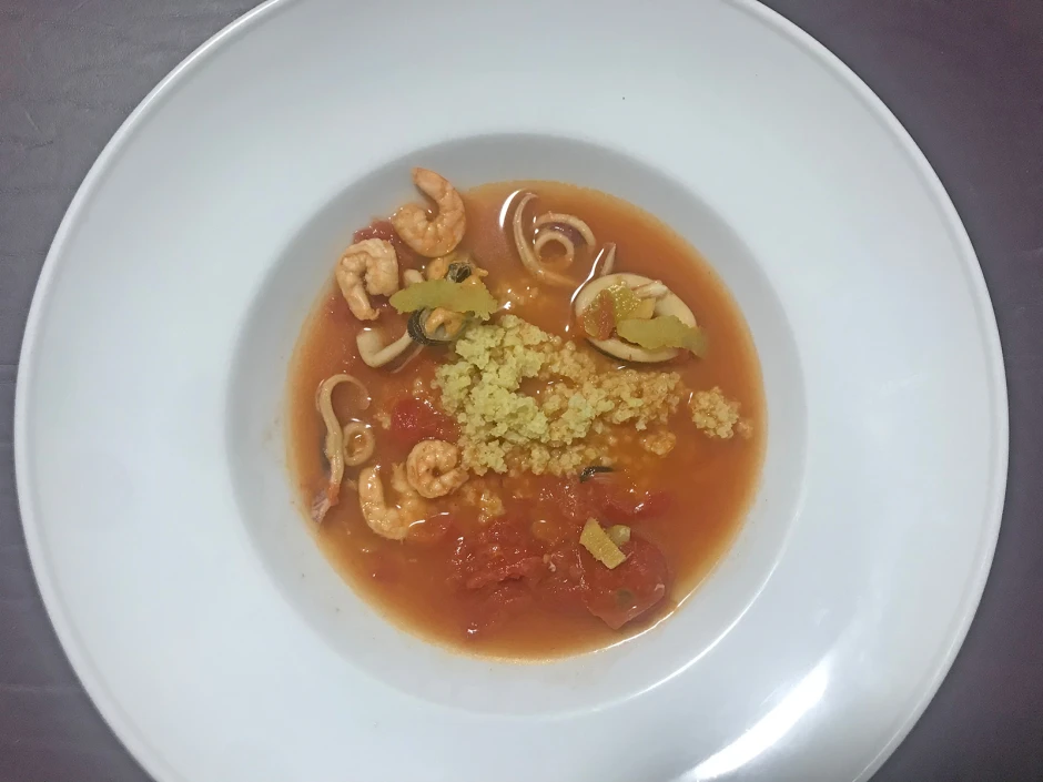 Hirse mit Meeresfr&uuml;chten