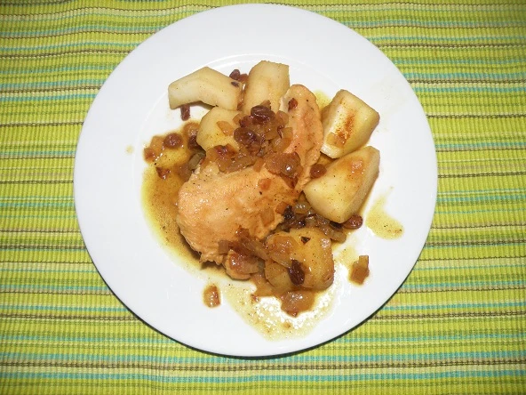 Orientalisches Apfel-Curry-H&auml;hnchen