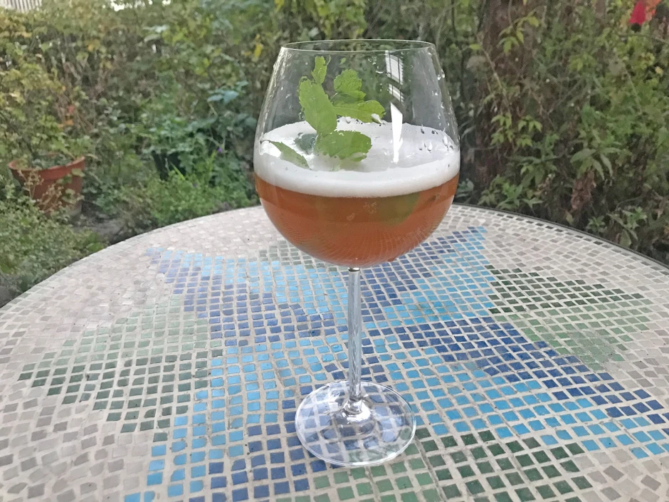 Weißbier Holunder-Minze