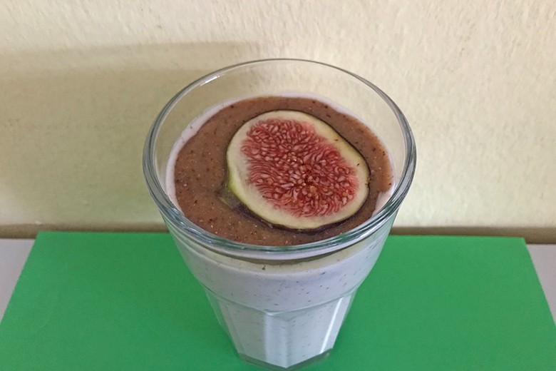 Kefir mit Feigen und Honig