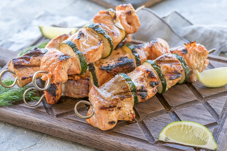 Lachs-Zucchini-Spieße