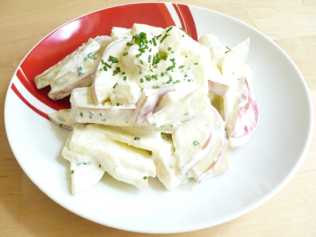 Spargelsalat mit Apfel