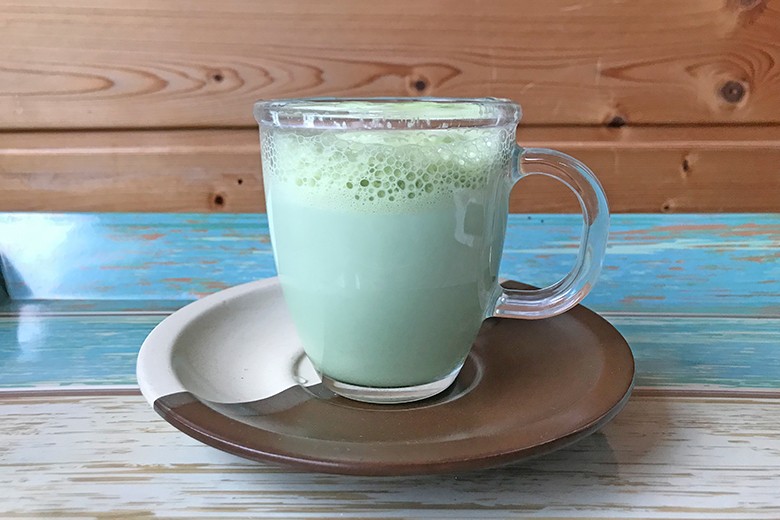 Matcha-Honig-Latte