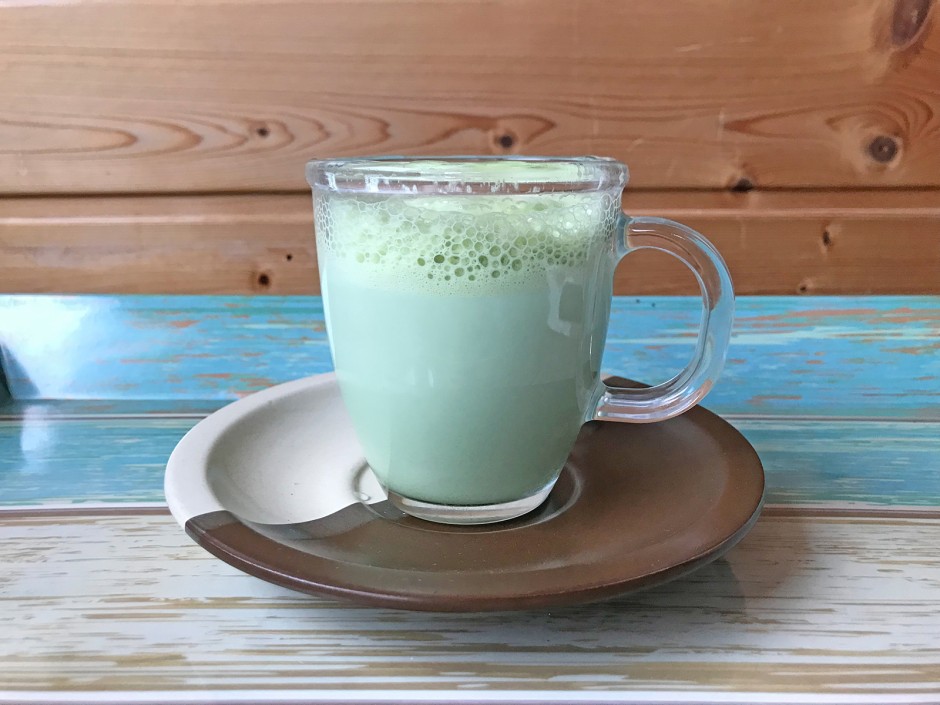 Matcha-Honig-Latte