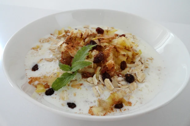 Apfel-Dinkel M&uuml;sli