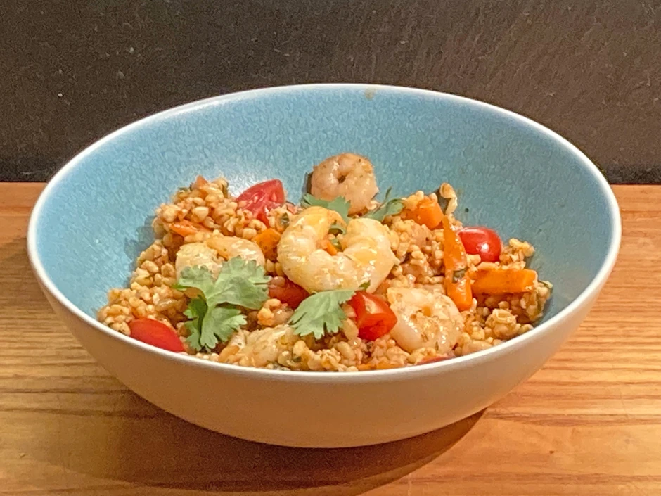 Bulgur-Garnelensalat